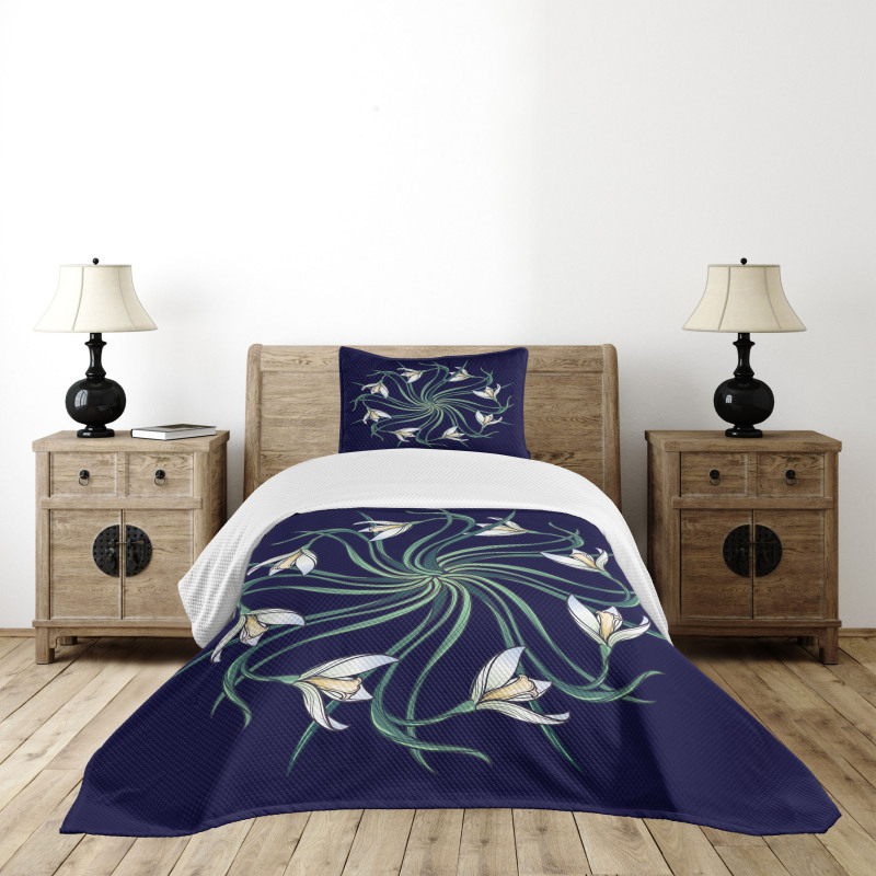 Art Nouveau Floral Design Bedspread Set