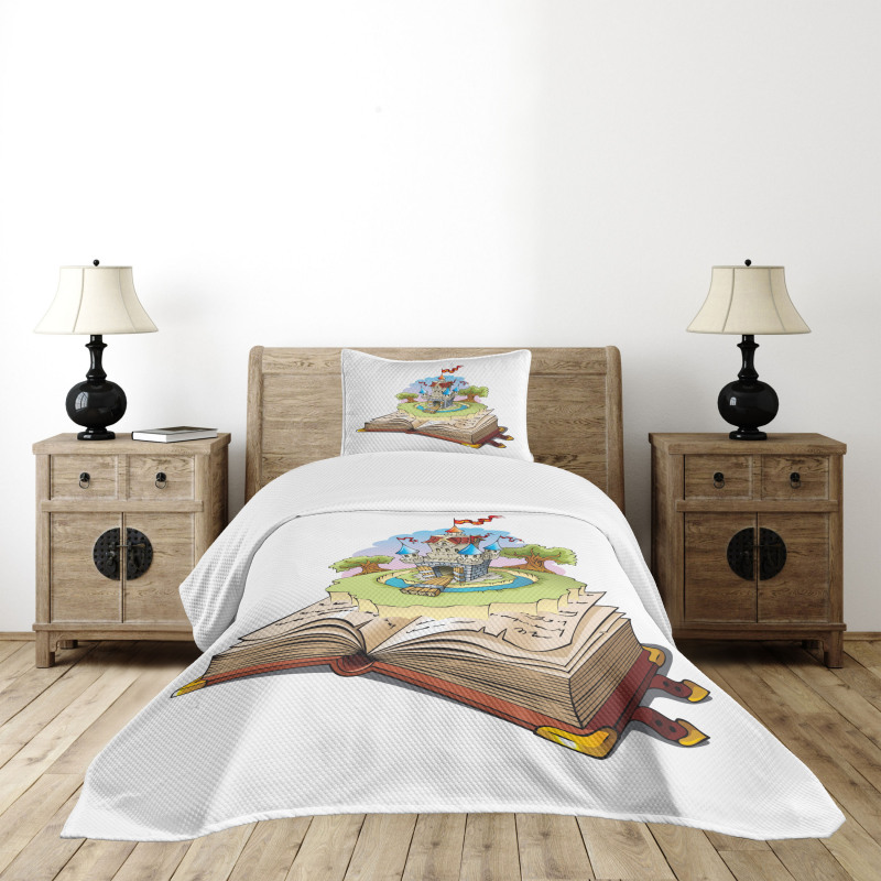 Fantasy Book World Bedspread Set