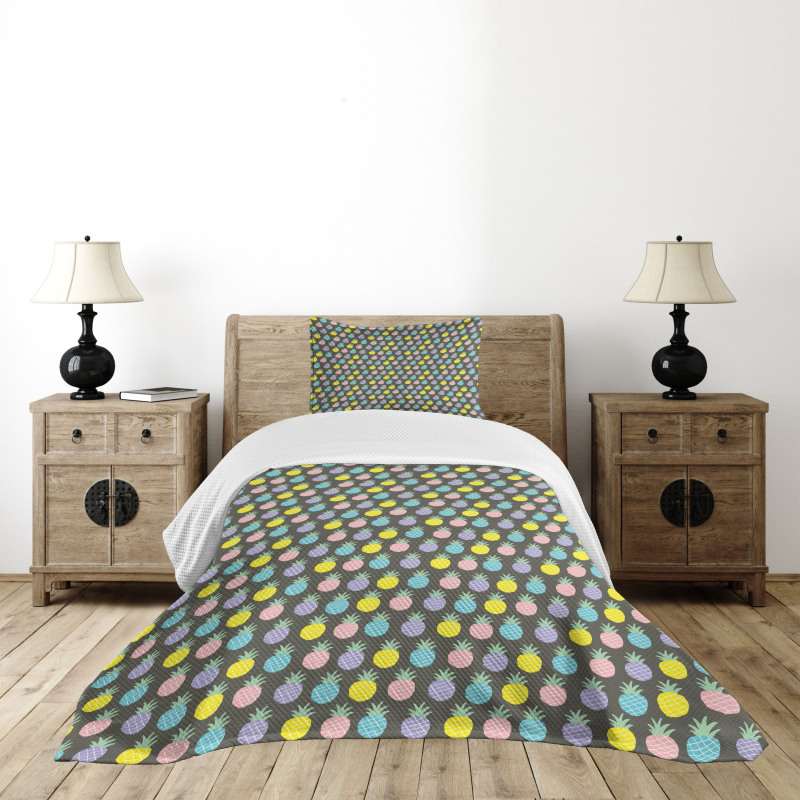 Colorful Pineapples Bedspread Set