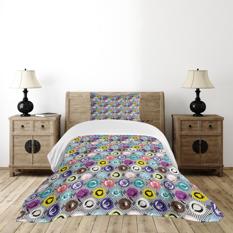 Modern Grunge Geometrical Bedspread Set