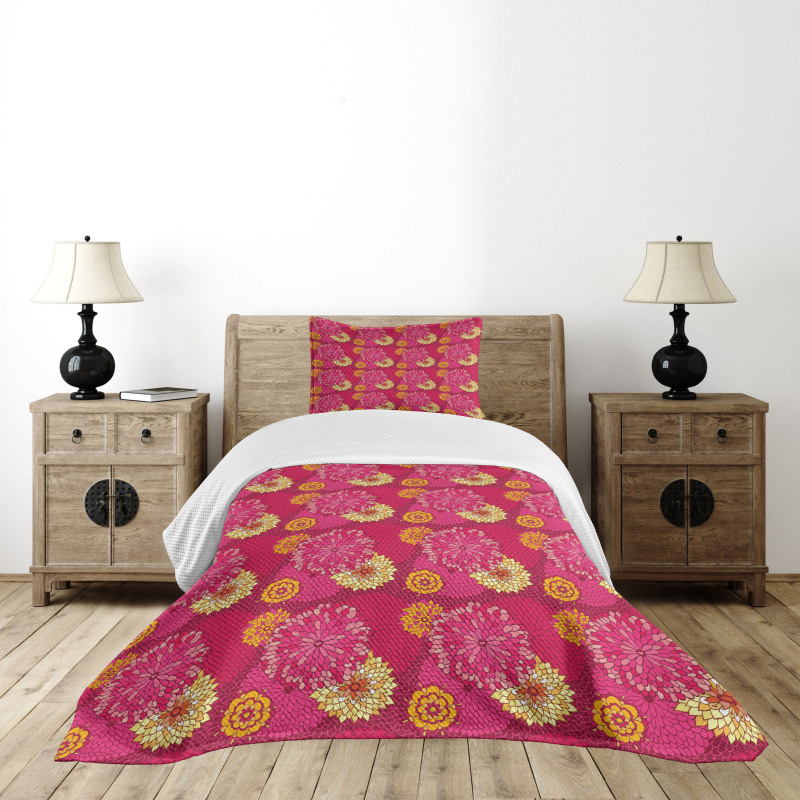 Big Blossoms Doodle Petals Bedspread Set