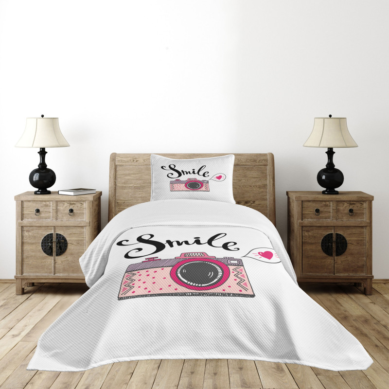 Smile Typography Romantic Bedspread Set