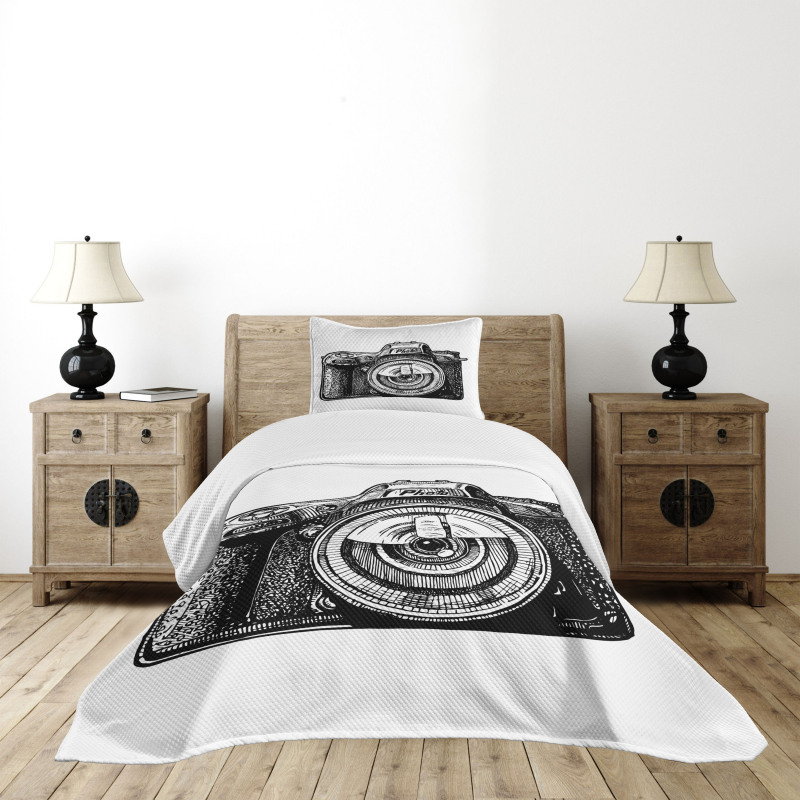 Monochromatic Style Camera Bedspread Set