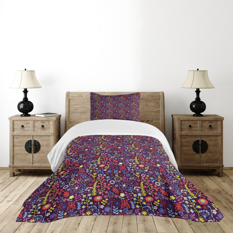 Summer Season Flowers Doodle Bedspread Set