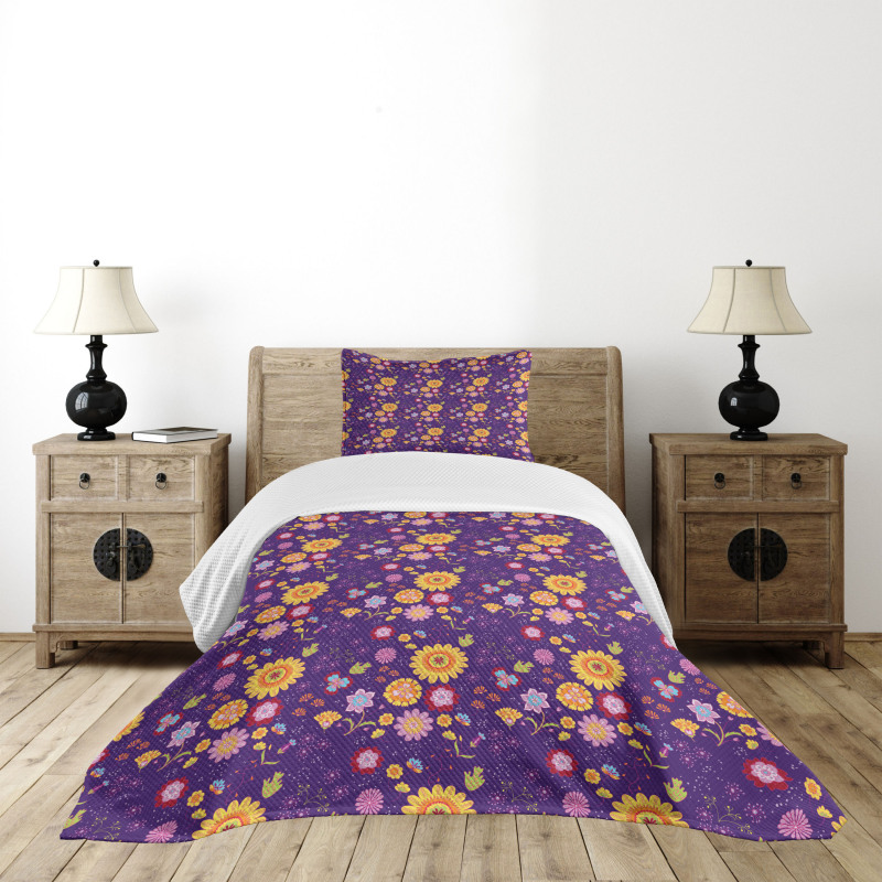 Cartoon Style Flower Blossom Bedspread Set