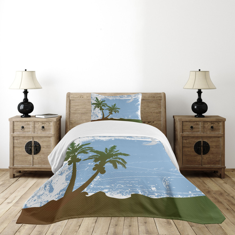 Grunge Island at Night Bedspread Set