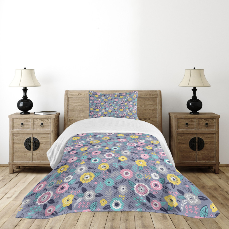 Colorful Flowers Bedspread Set