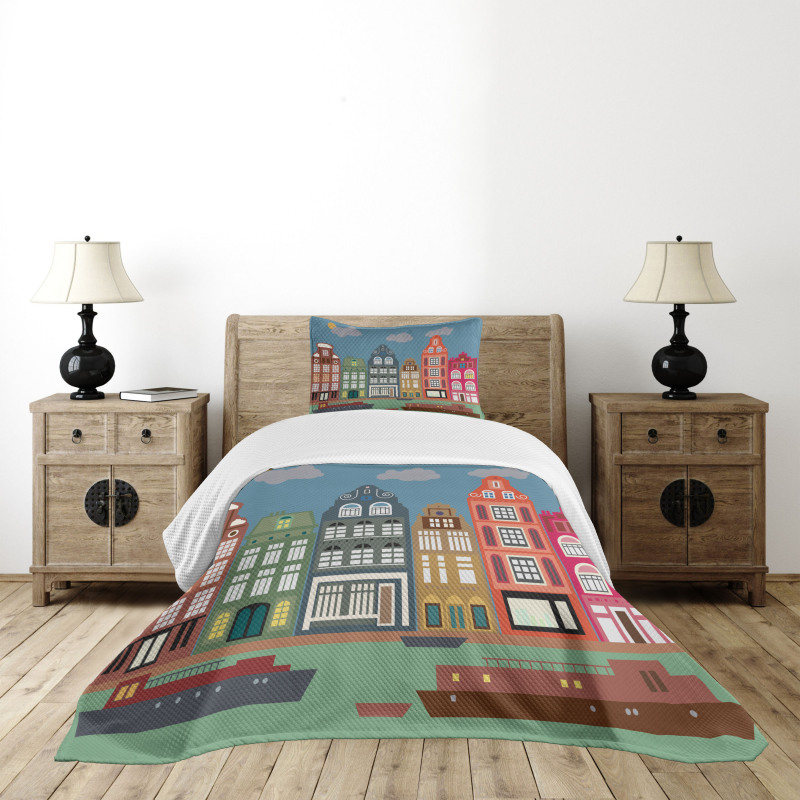 European Houses and Ships Bedspread Set