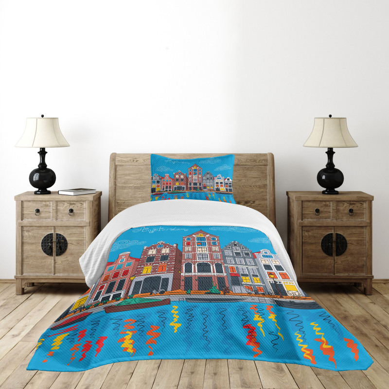 Famous Canal Bedspread Set