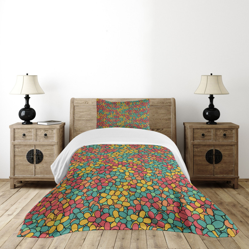 Retro Colored Doodle Bedspread Set