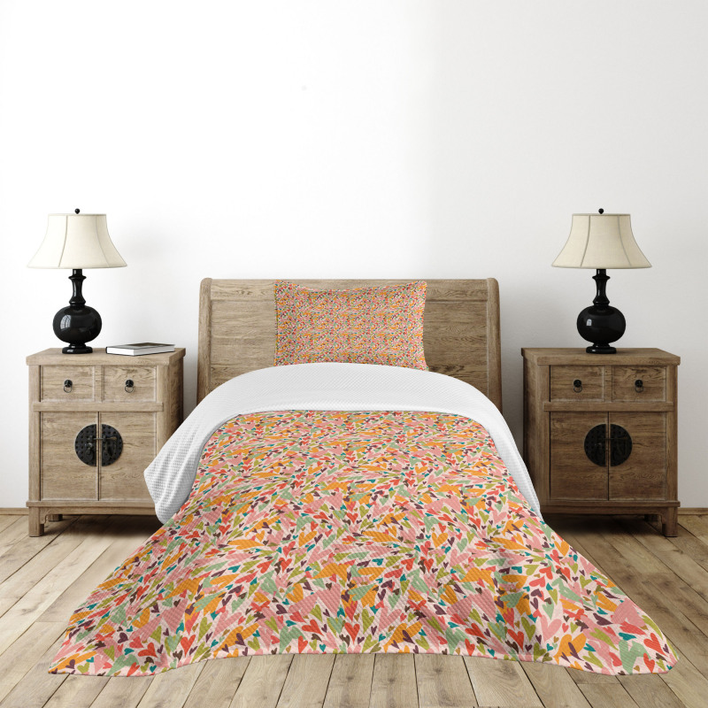 Abstract Love Sign Pattern Bedspread Set