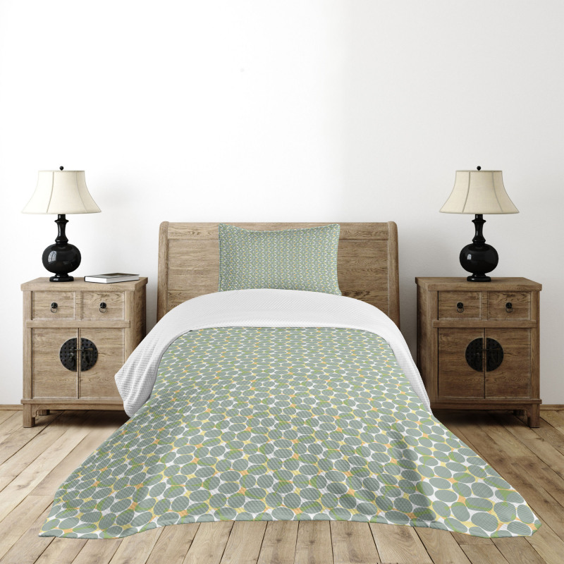 Pastel Overlapping Ovals Bedspread Set