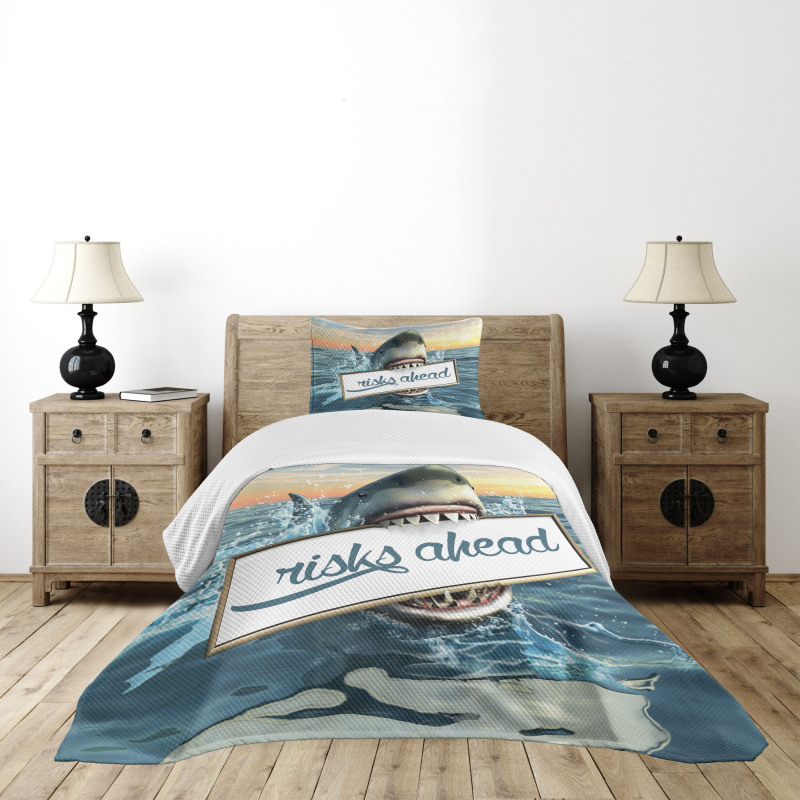 Dangerous Fish Holds Plaque Bedspread Set