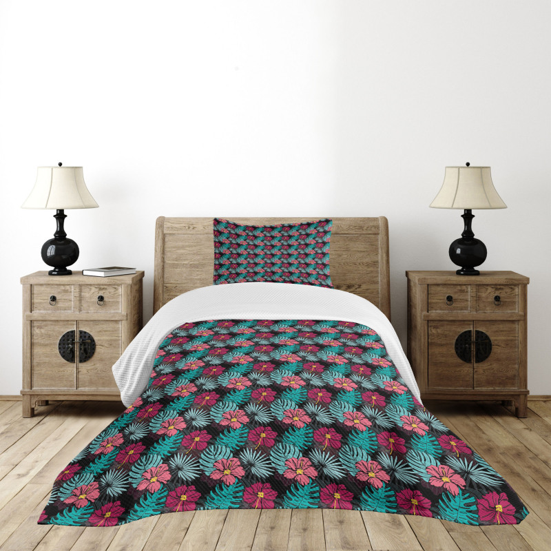 Hibiscus Monstera Leaves Bedspread Set