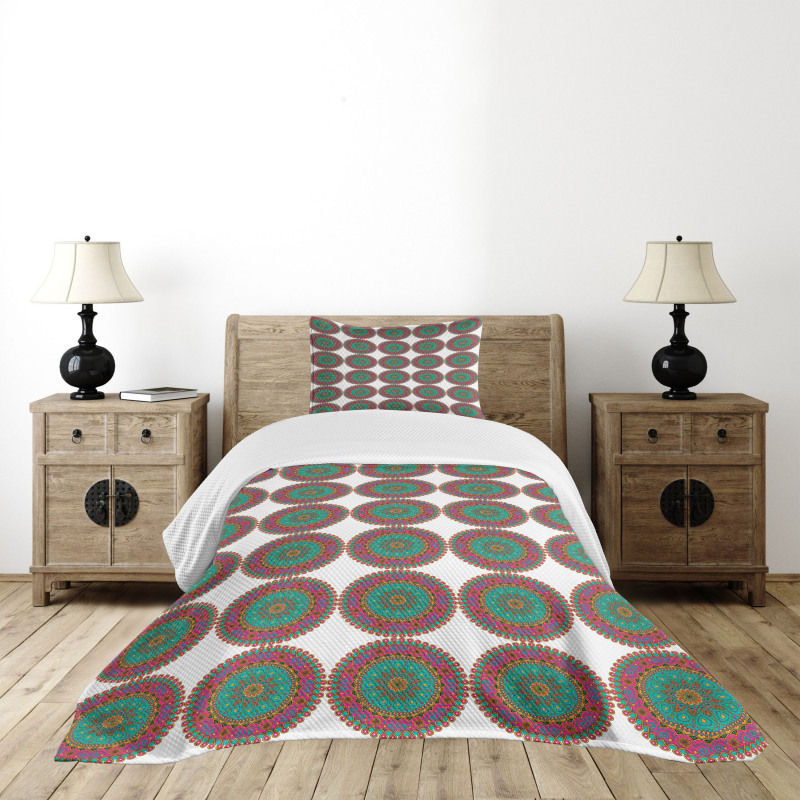 Colorful Curly Motif Bedspread Set