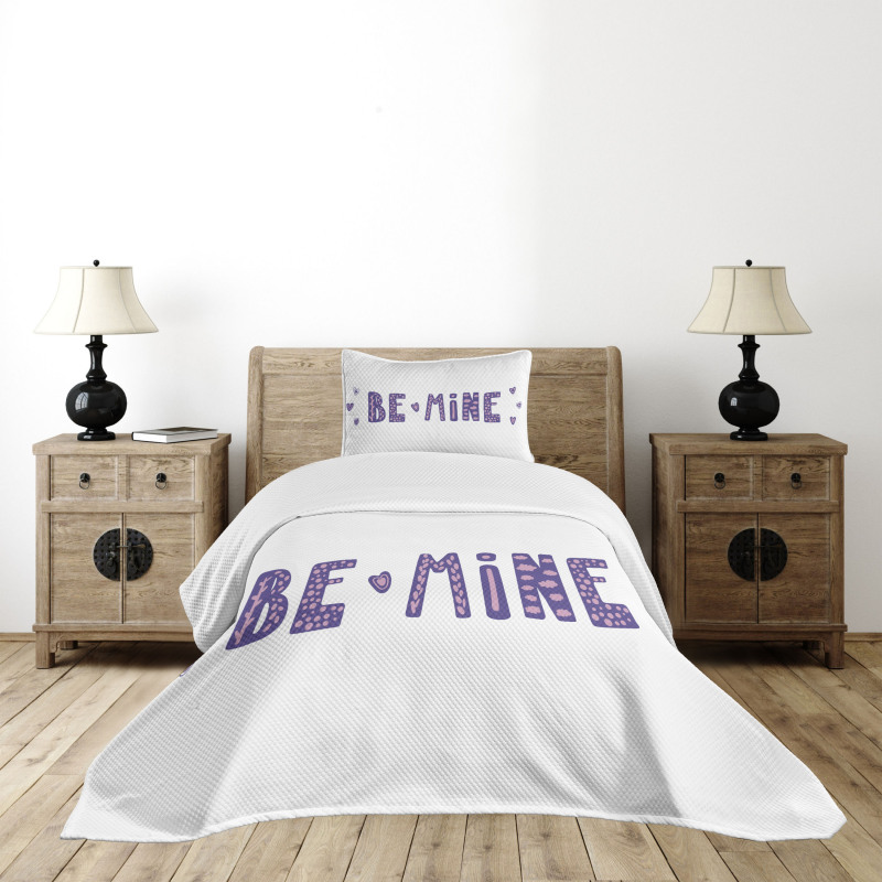 Typographic Text and Hearts Bedspread Set