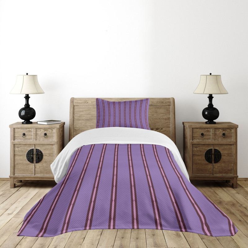 Sausage Link Shapes Lines Bedspread Set