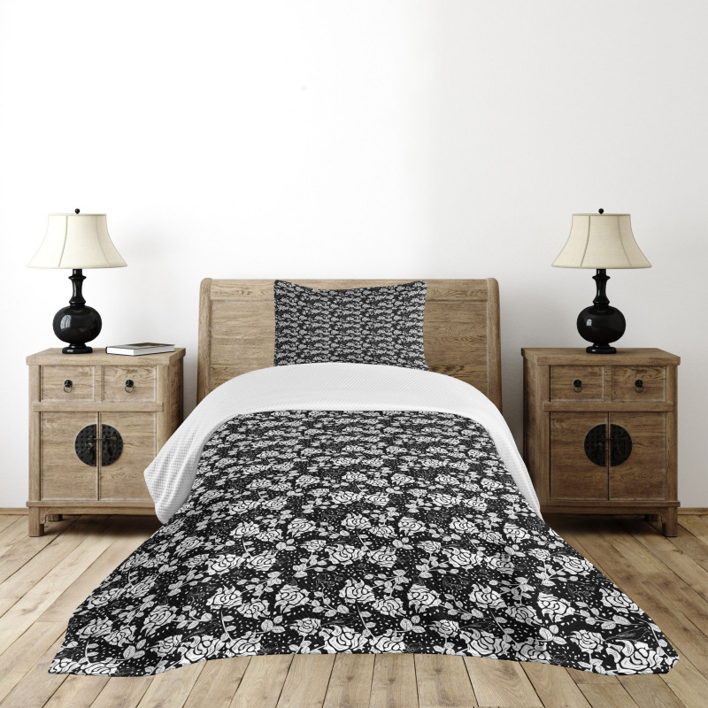 Rose Blossoms and Birds Bedspread Set