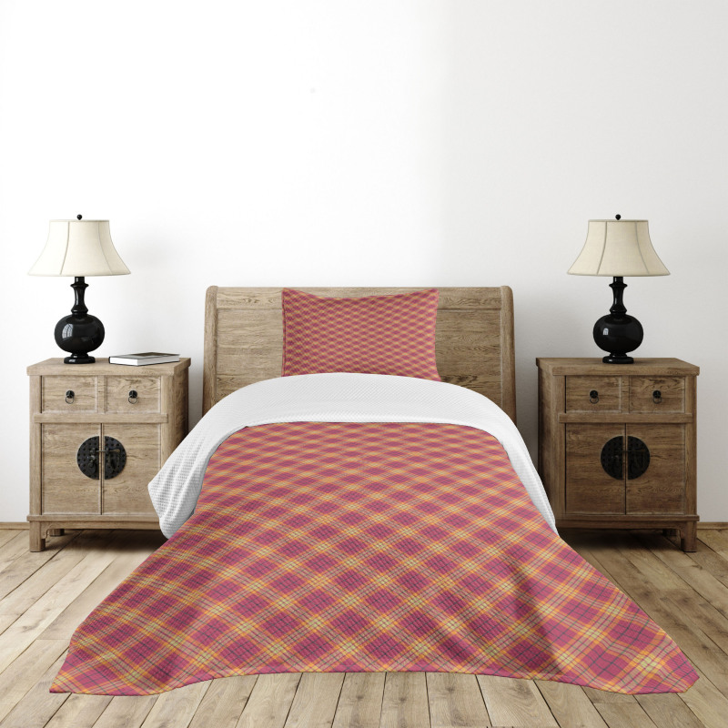 Checkered Tartan Motif Bedspread Set