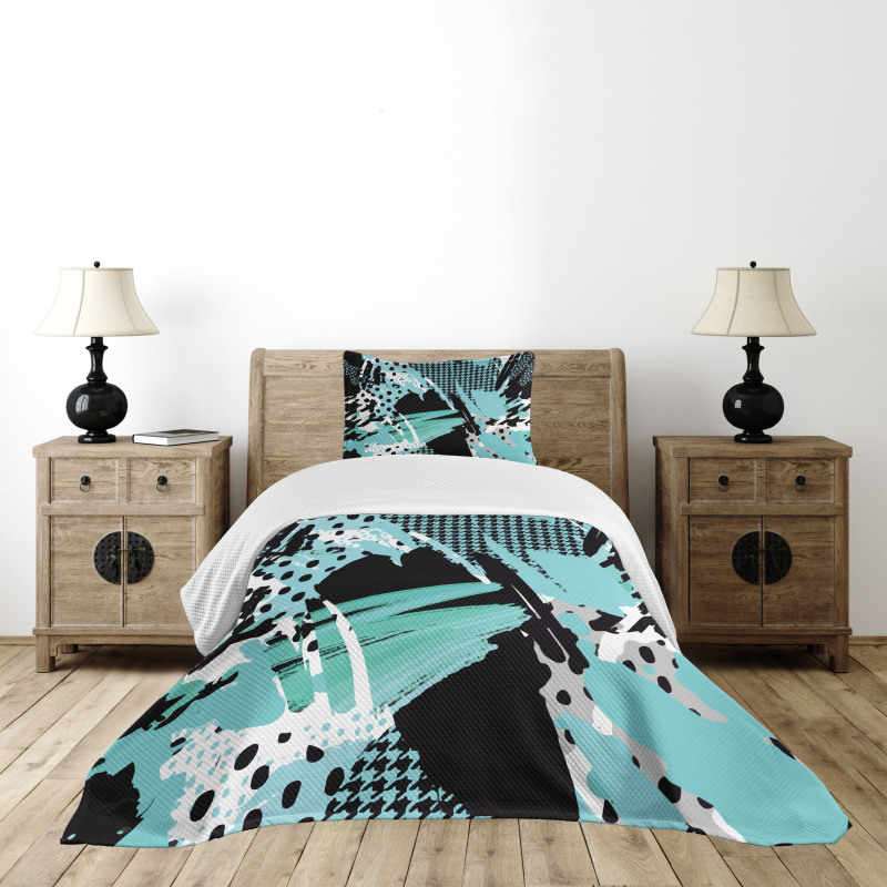 Expressive Ink Pattern Bedspread Set