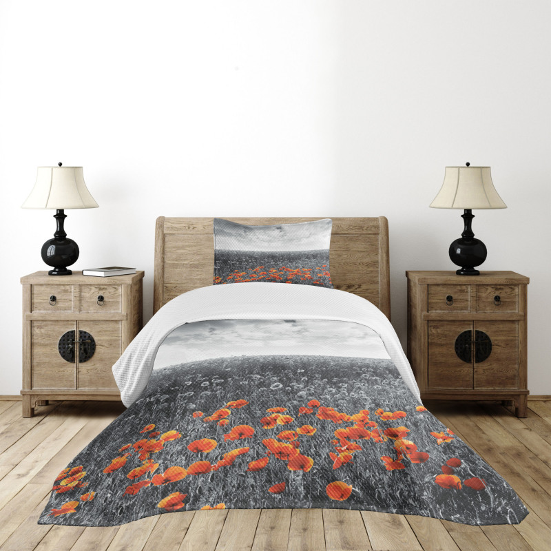 Flower Field Greyscale Design Bedspread Set