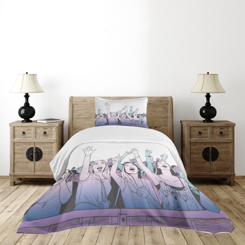 Girl in Front Row Cheering Bedspread Set