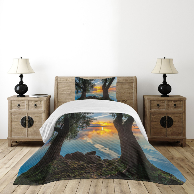 Sunrise over the Lake Bedspread Set