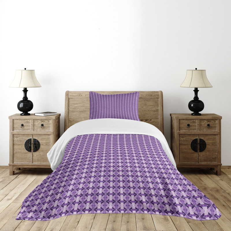 Traditional Tiles Bedspread Set