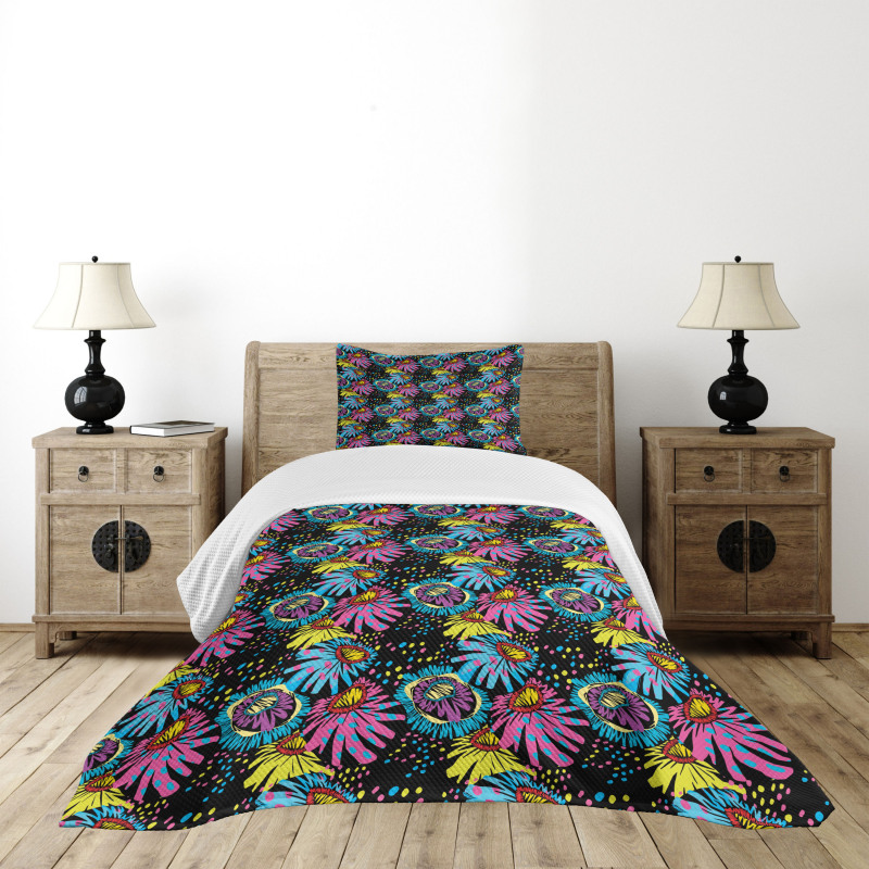 Sixties Colorful Cartoon Bedspread Set