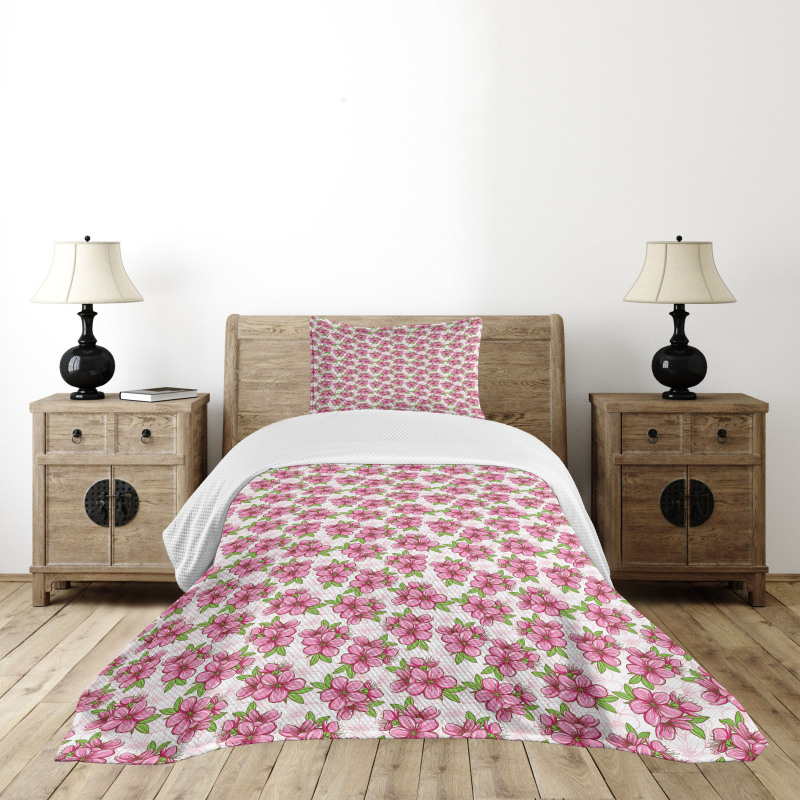 Oriental Flower Bedspread Set