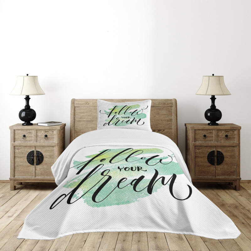 Green Brush Stoke Watercolor Bedspread Set