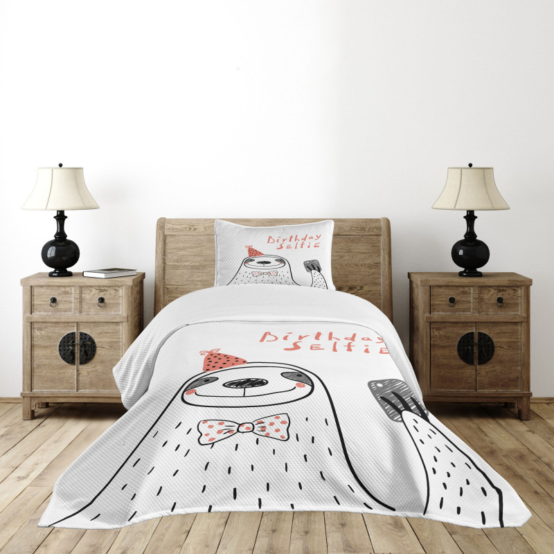 Self Portrait Smile Bedspread Set