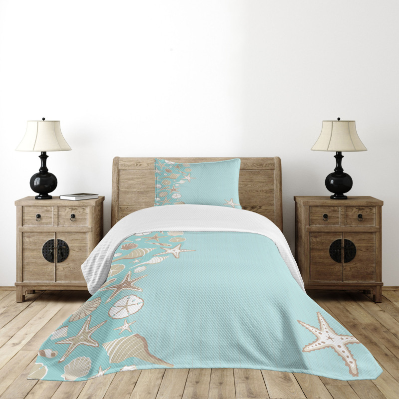 Beach Party and Thin Lines Bedspread Set