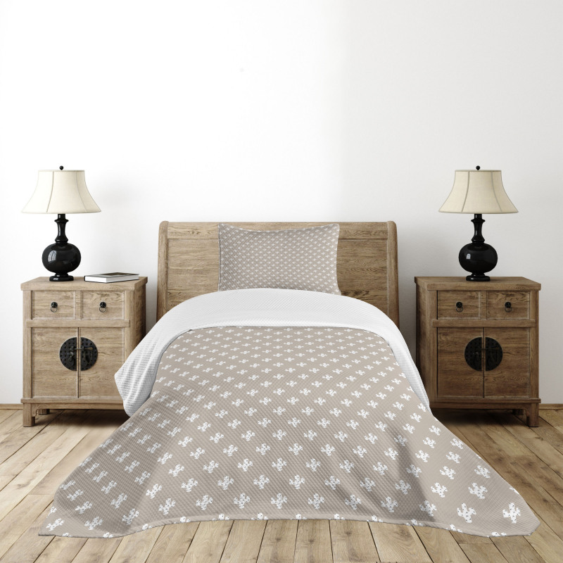 Simplistic Prickle Plant Bedspread Set