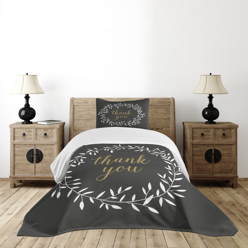 Olive Branch Round Frame Bedspread Set