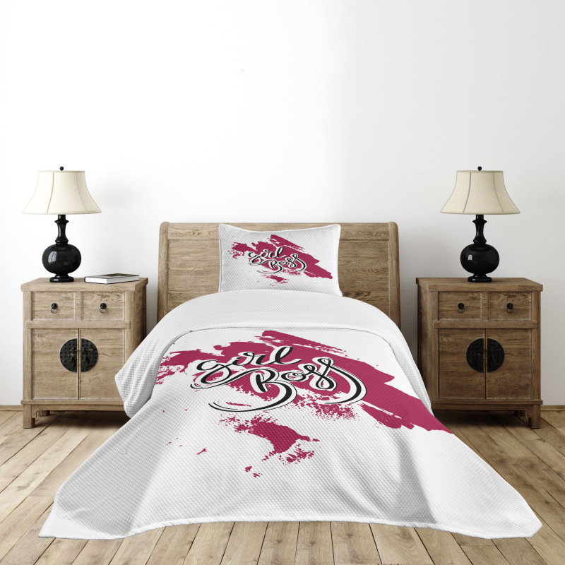 Wording on Paint Stroke Bedspread Set