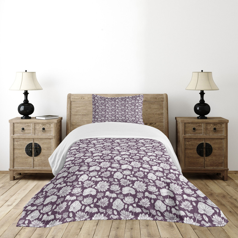 Monochrome Floral Vintage Bedspread Set