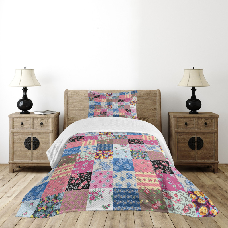 Checkered Squares Bedspread Set