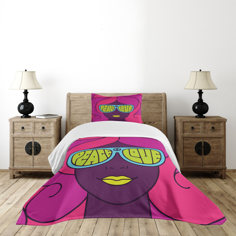 Peace and Love Groovy Girl Bedspread Set