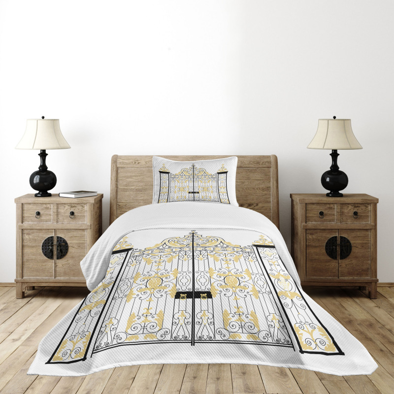 Kensington Royal Palace Door Bedspread Set