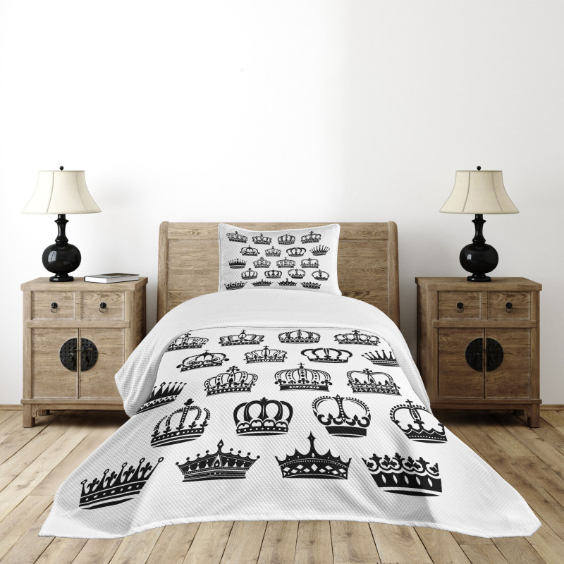 Royal Medieval Crowns Vintage Bedspread Set