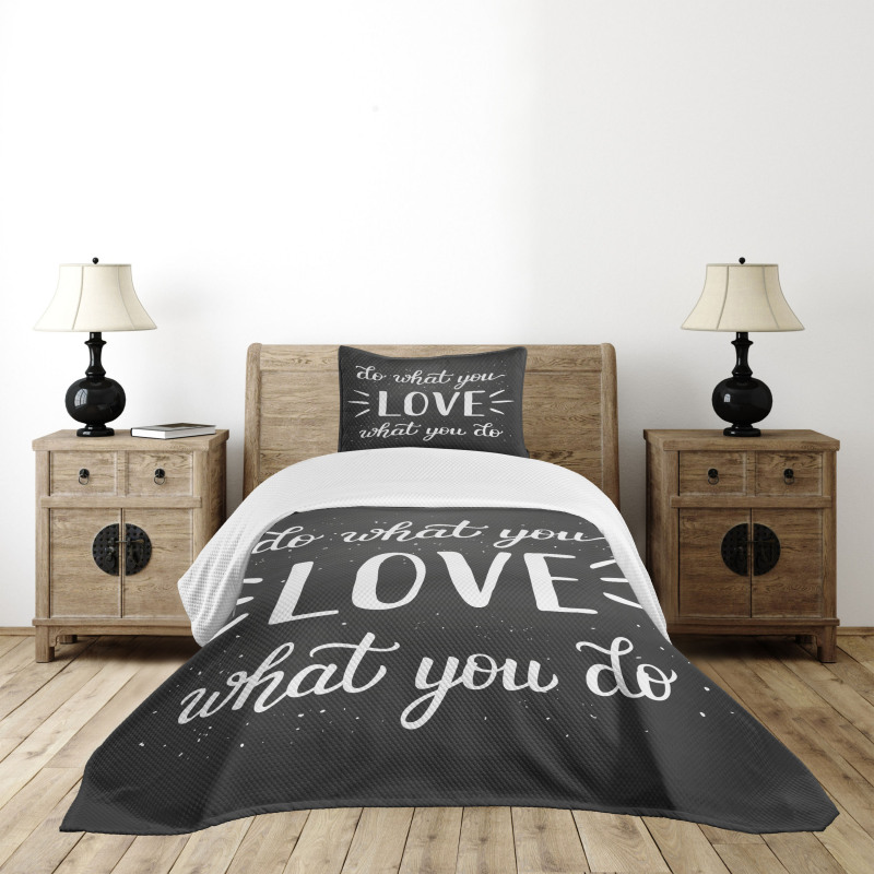 Hand Lettering Typography Bedspread Set