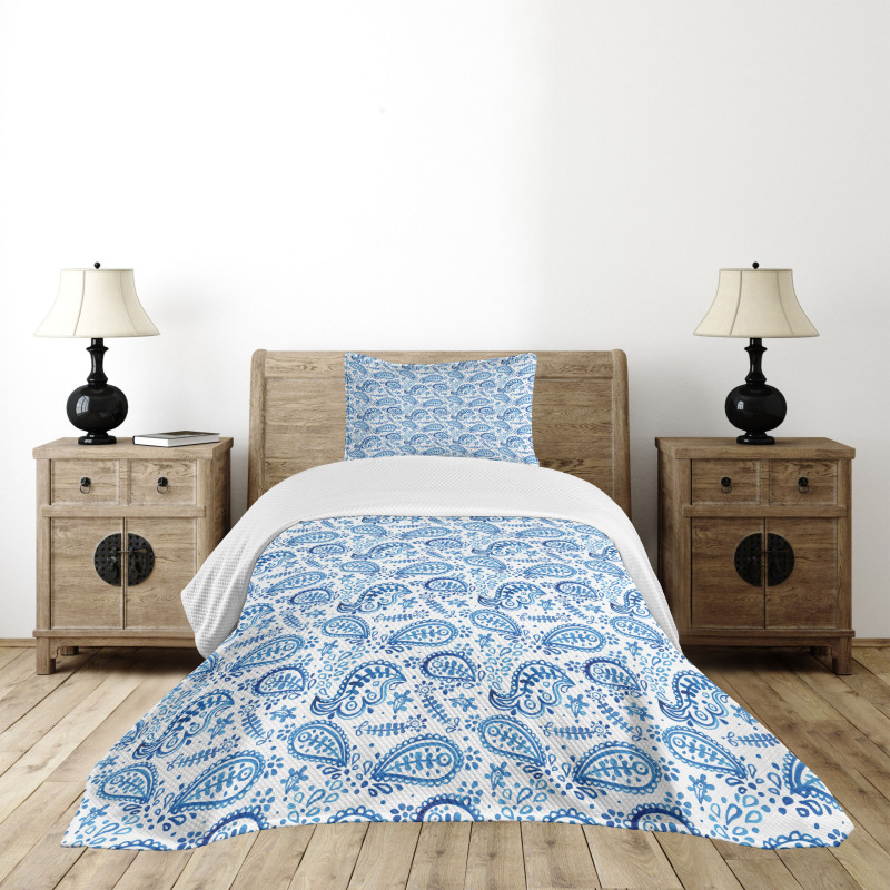 Ikat Style Watercolor Bedspread Set