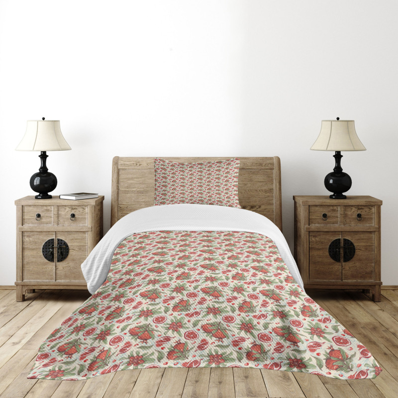 Vintage Ripe Pomegranates Bedspread Set