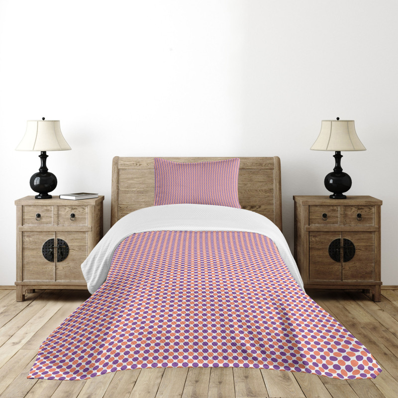 Rounds in Bicolour Bedspread Set