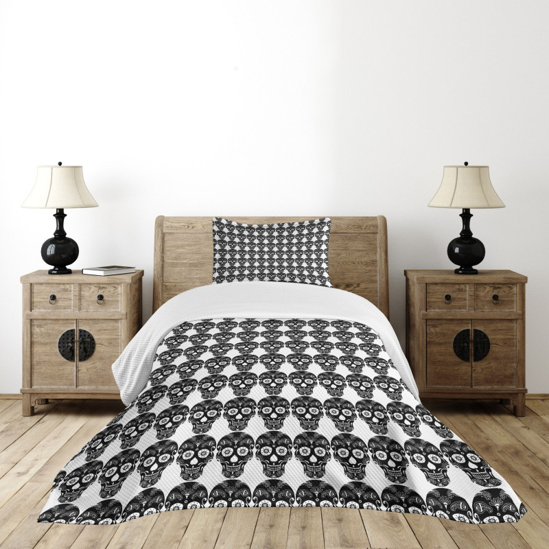 Ornamental Skull Print Bedspread Set