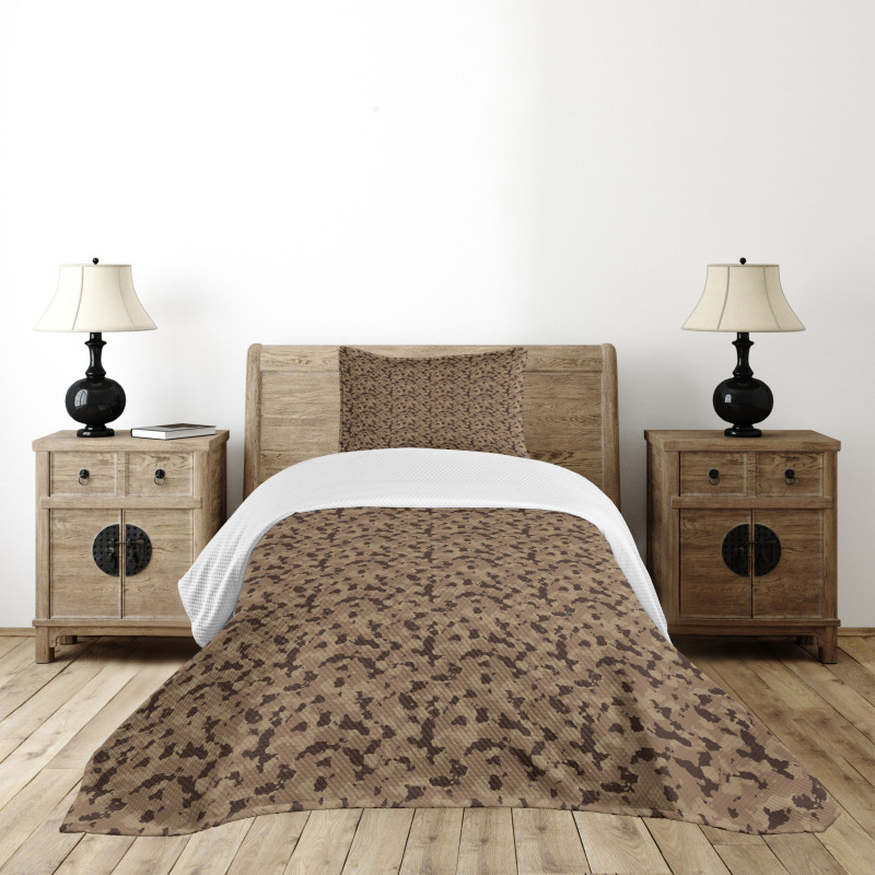 Earth Tones Camo Pattern Bedspread Set