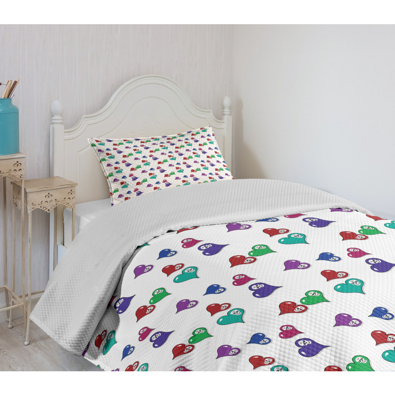 Hearts and Skulls Bedspread Set