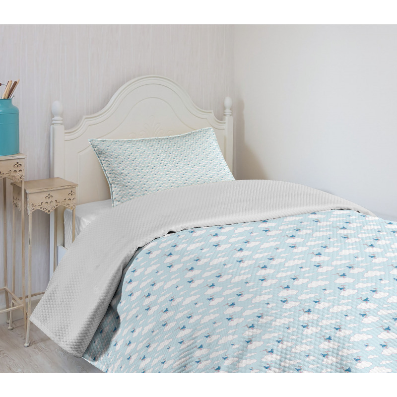 Clouds and Storks in Sky Bedspread Set