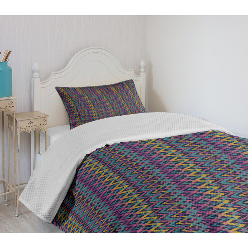 Folkloric Abstract Zigzags Bedspread Set